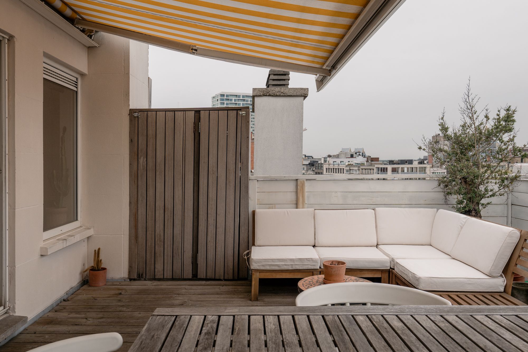 Penthousje met ambiance zoals in het zuiden van Frankrijk, maar dan aan de Frankrijklei foto 12