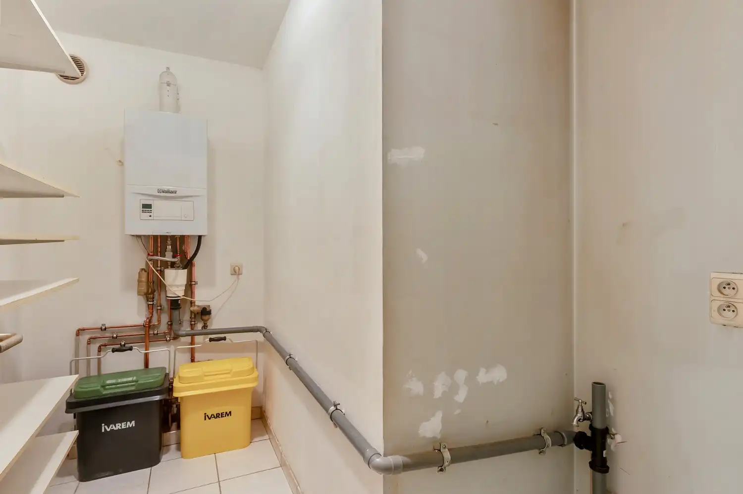 Ruim en lichtrijk appartement (ca. 145 m²) met uitzicht op de stadsvesten van Lier. foto 19