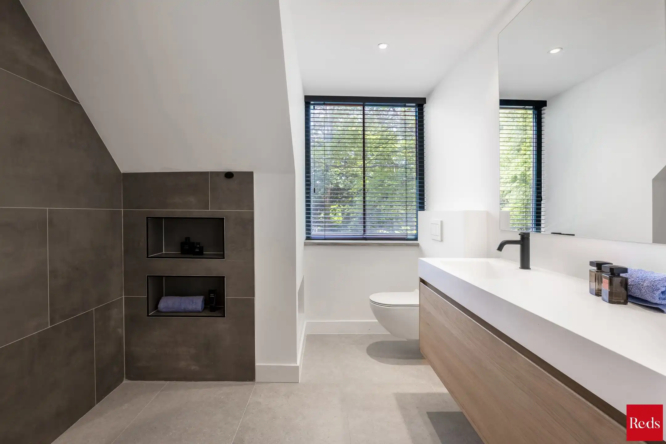 Luxe gerenoveerde villa (EPC A) op riant hoekperceel foto 47