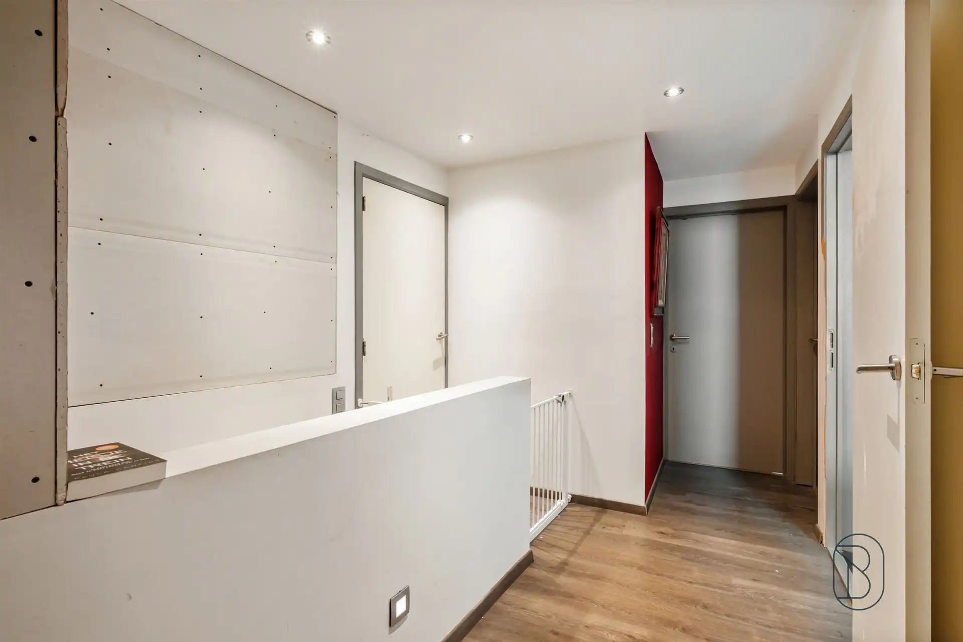 Ruime gezinswoning met 4 slpk, garage en zonnige tuin foto 14