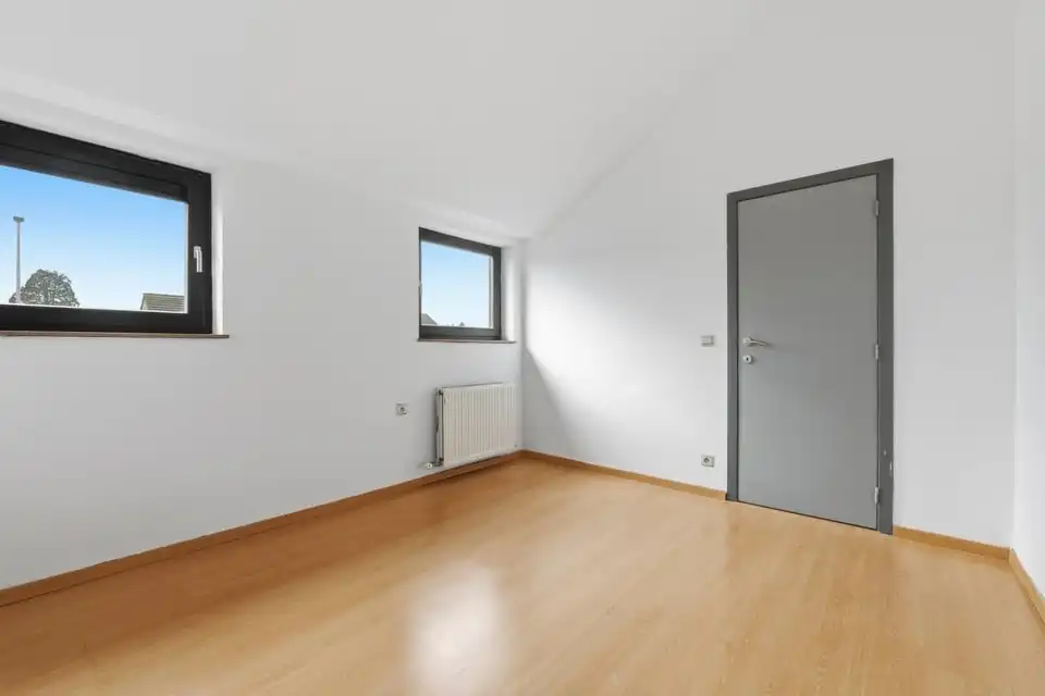 GEZELLIGE INSTAPKLARE GEZINSWONING MET 3 SLAAPKAMERS IN KOZEN foto 20