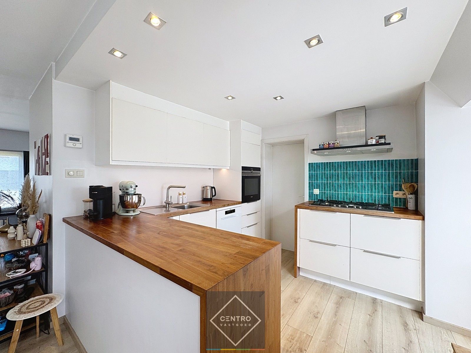 SUPERGEZELLIGE woning met 3 à 4 slpks, garage en LEUKE tuin! foto 6