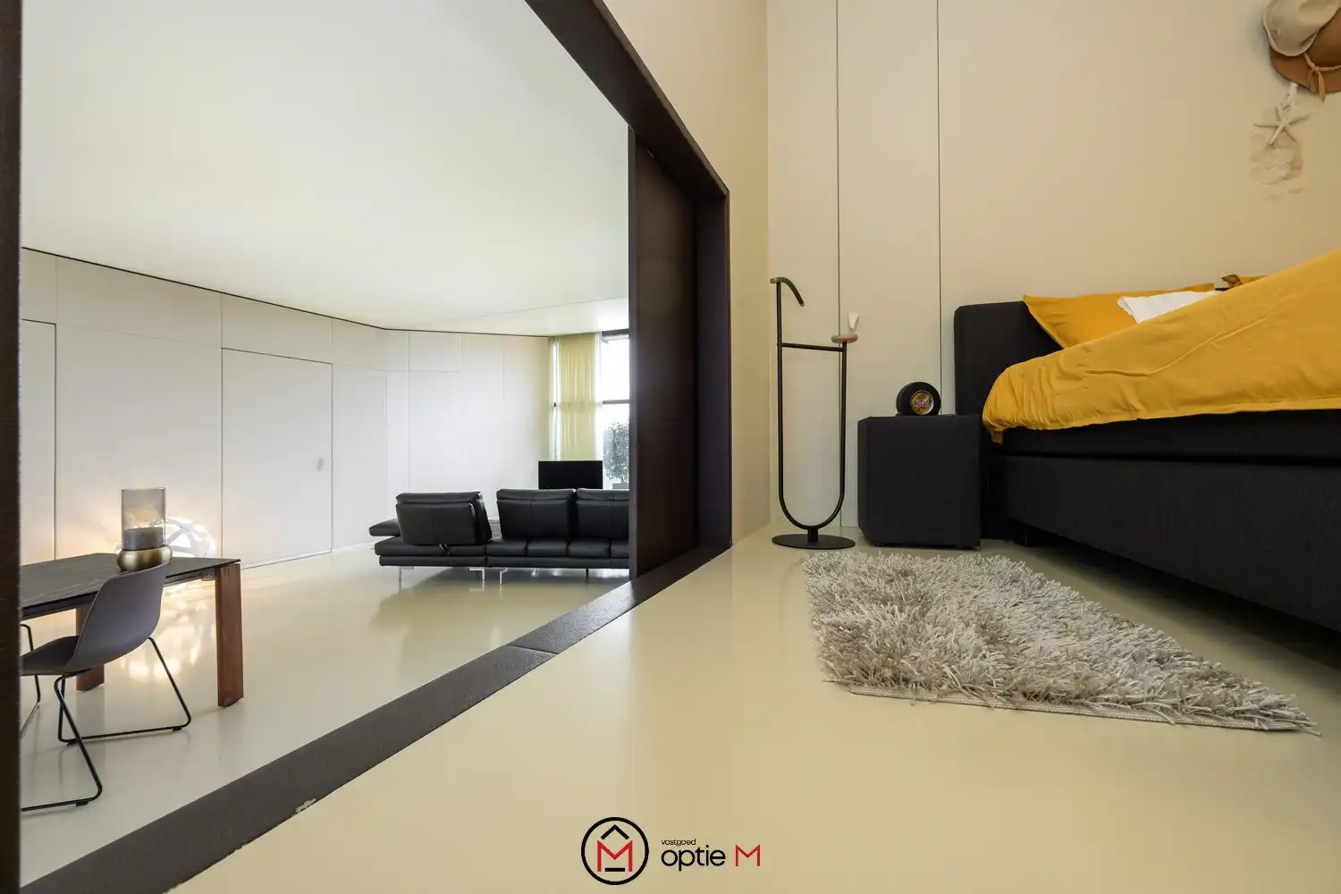 RUIME LUXE LOFT MET GROTE TERRASSEN foto 16