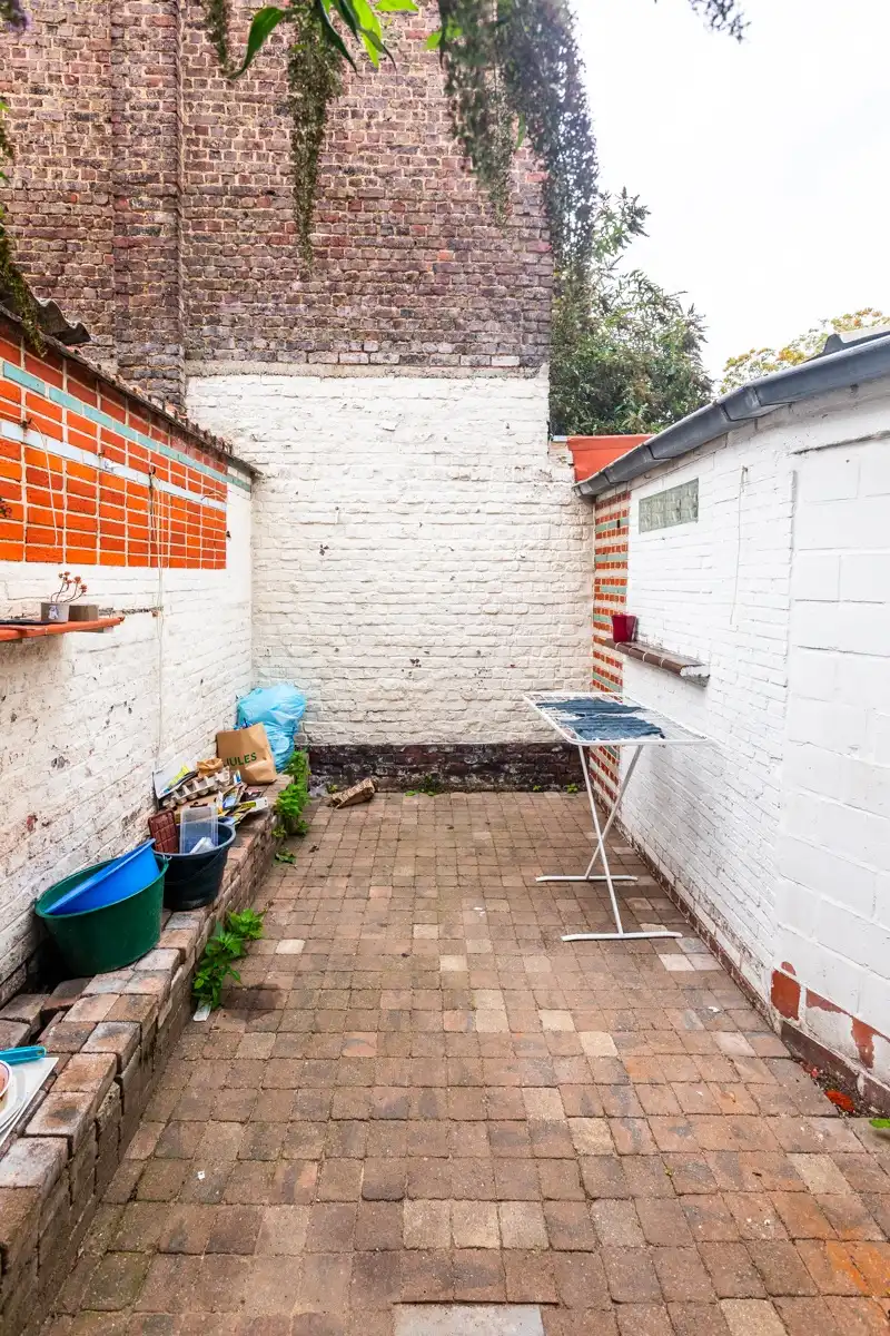 Te renoveren woning met 4 slaapkamers, tuinterras en kleine garage (elektriciteit goedgekeurd...). foto 11