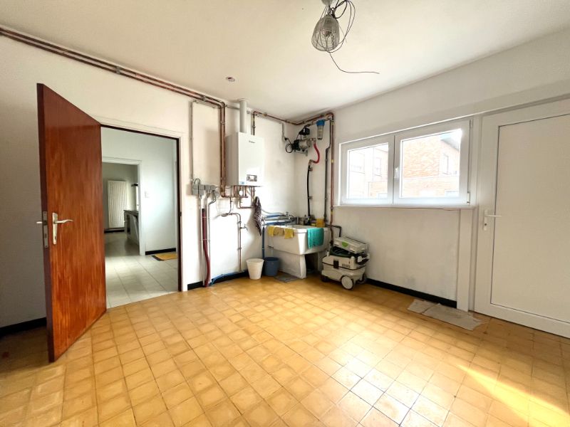 GERENOVEERDE HALFOPEN BEBOUWING TE HUUR foto 7