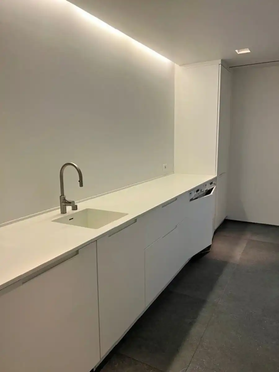 High-end appartement met frontaal zicht op de jachthaven. foto 9
