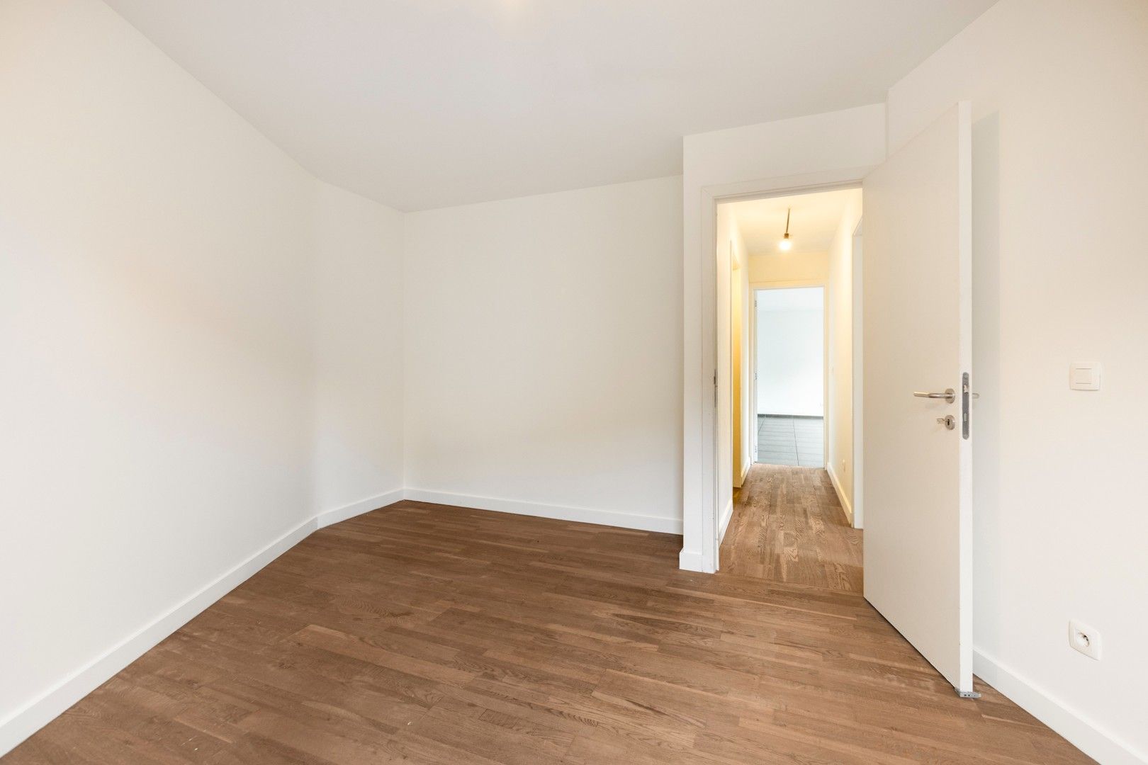 Te koop: lichtrijk appartement in hartje Genk foto 15