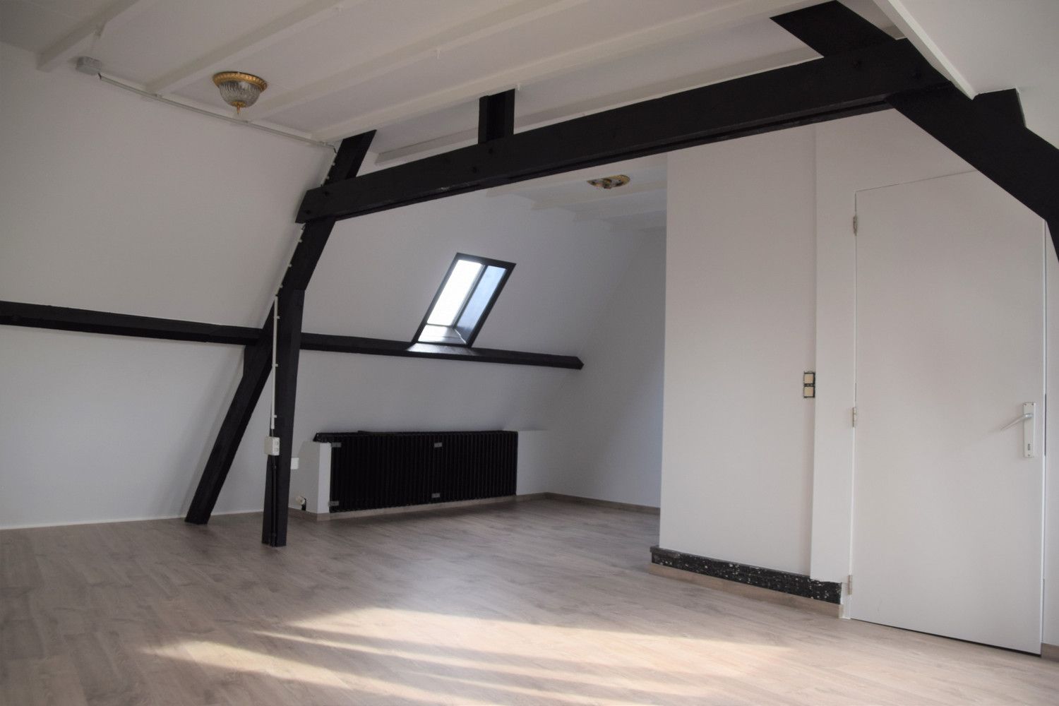 Rustig gelegen in het dorpscentrum van Moorsel! foto 17