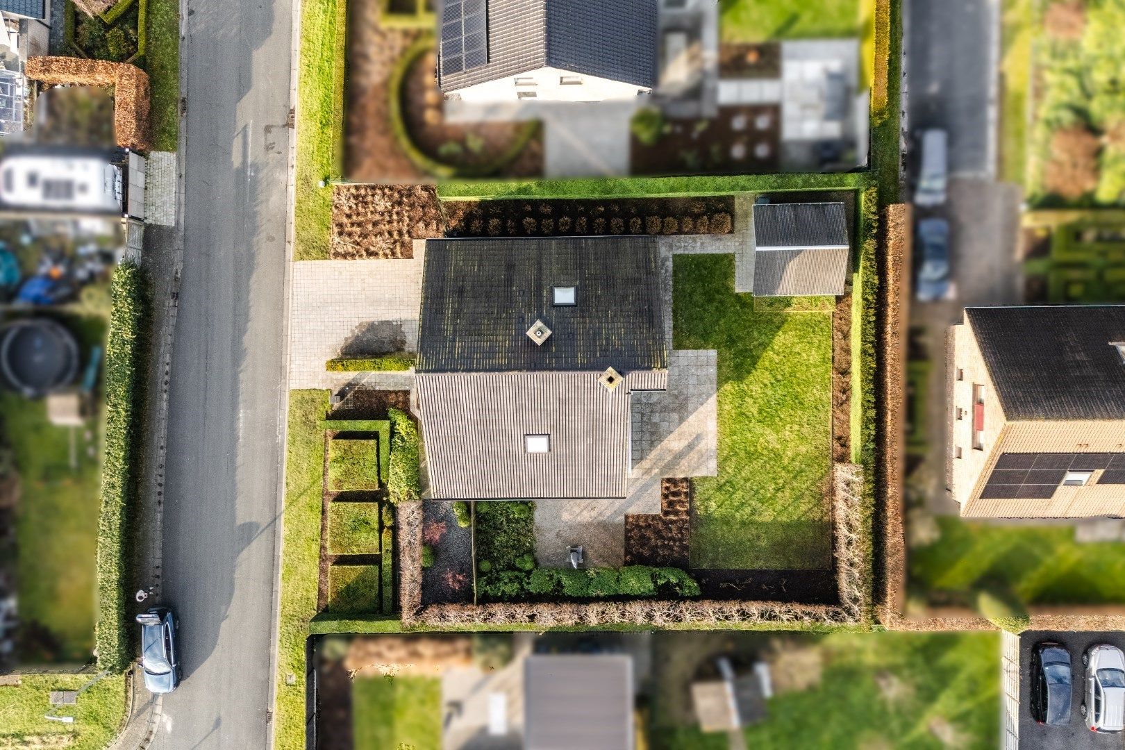 Instapklare woning met inpandige garage, 4 slk + bureau en zonnige ligging. foto 20