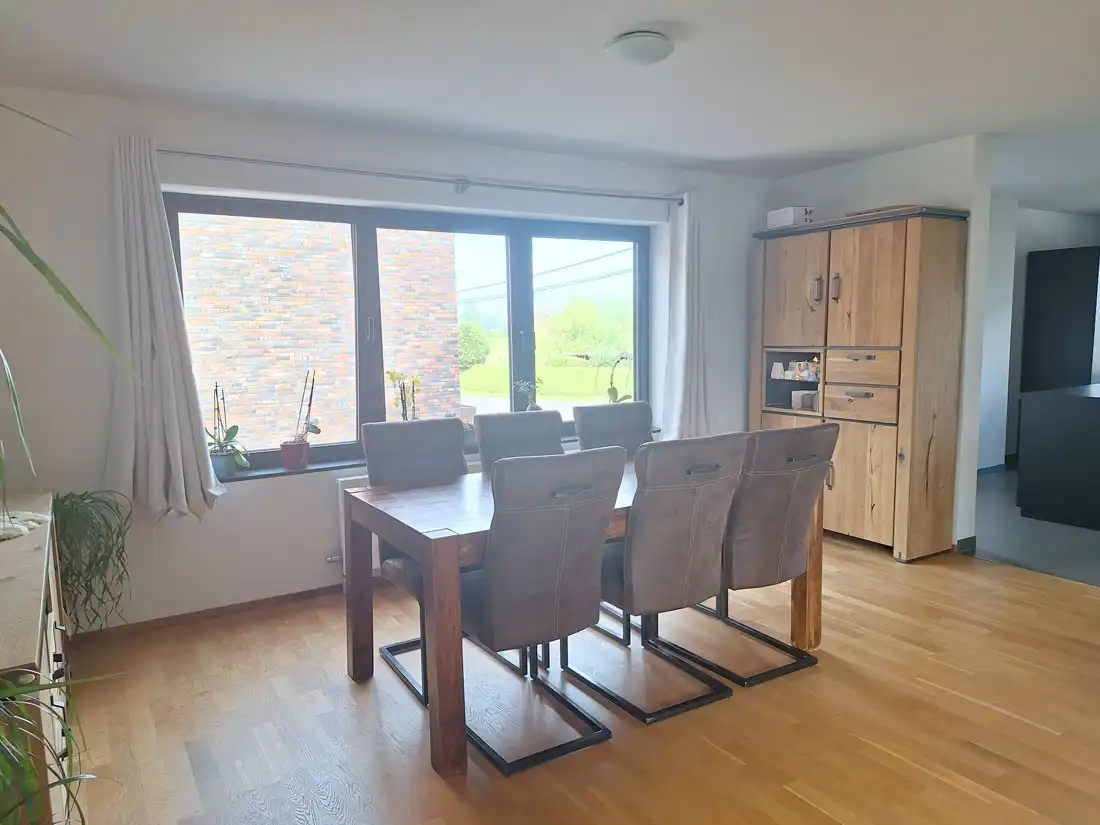 Ruim, stijlvol duplex appartement te Diepenbeek foto 3