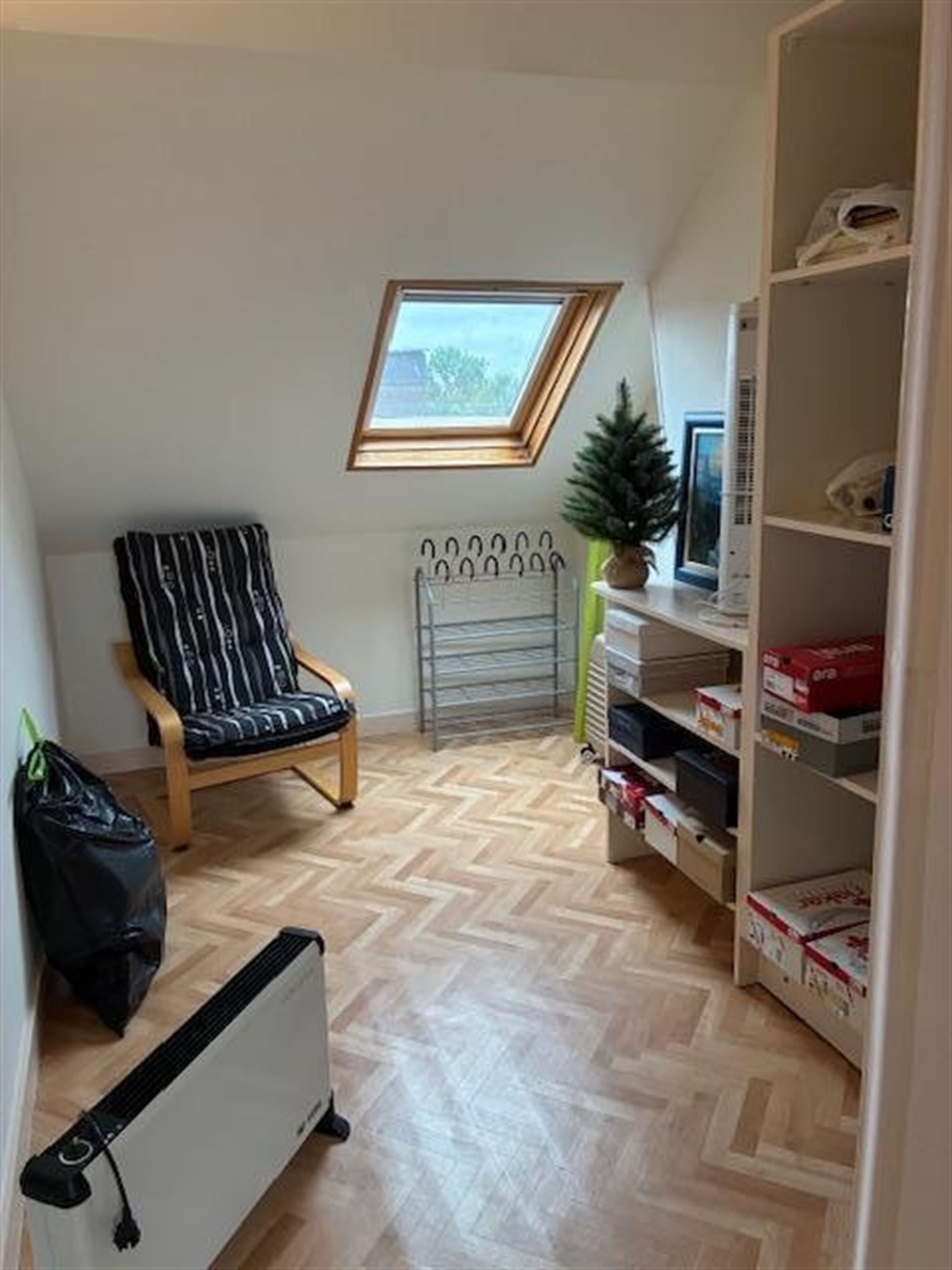 Ruime woning met 5 slpks en zonnige tuin! foto 13