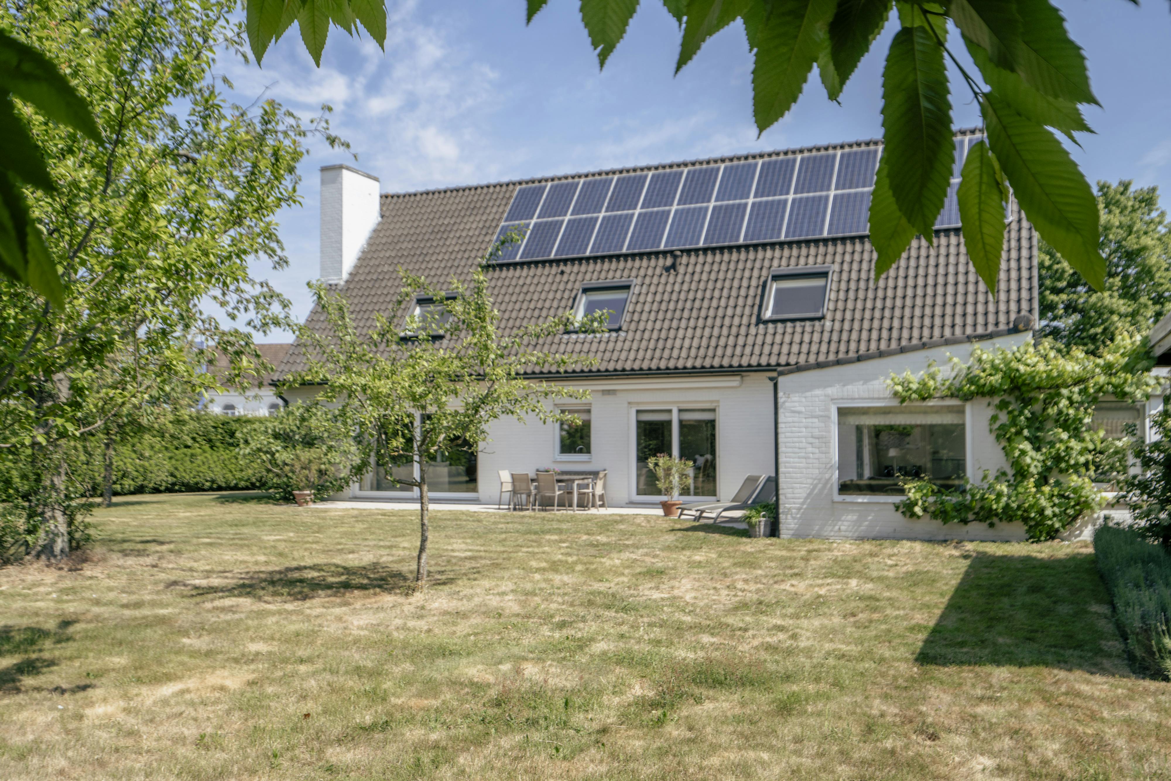 Unieke villa te koop op topligging in hartje Waregem  foto 16