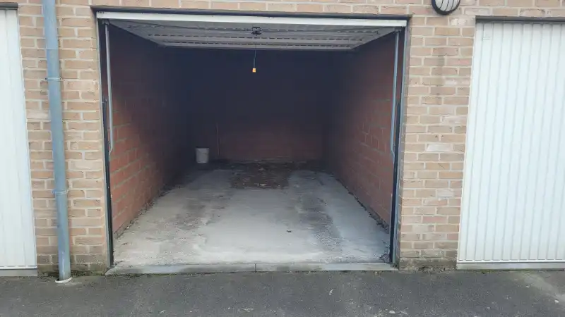 Garage te huur foto 7