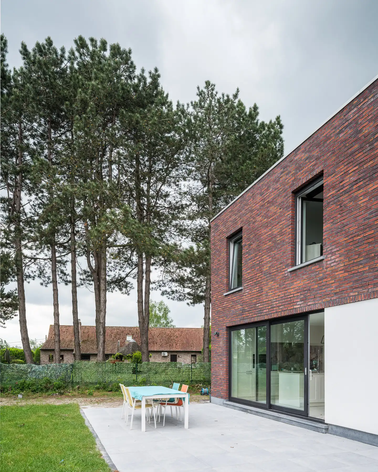 Moderne en energiezuinige woning in groene omgeving foto 18