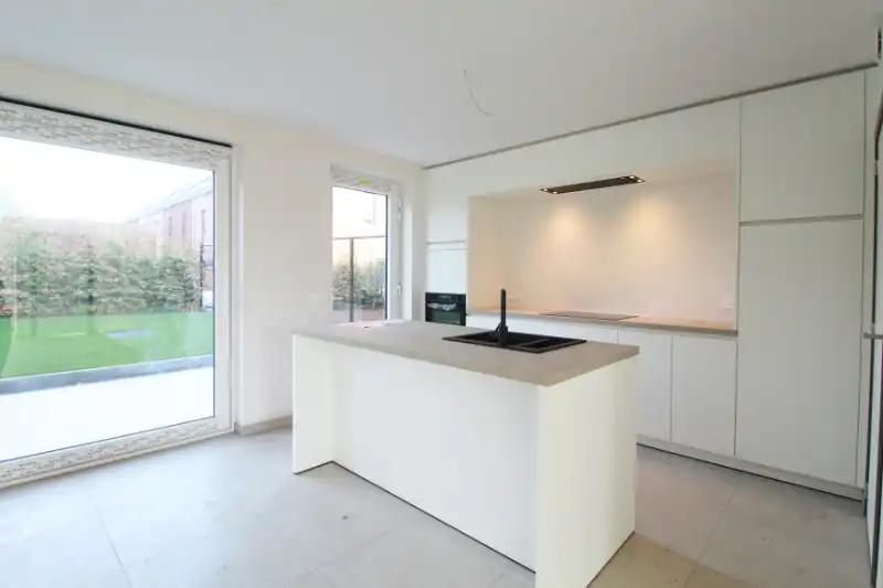 Ruime halfopen nieuwbouwwoning te Kortrijk foto 5