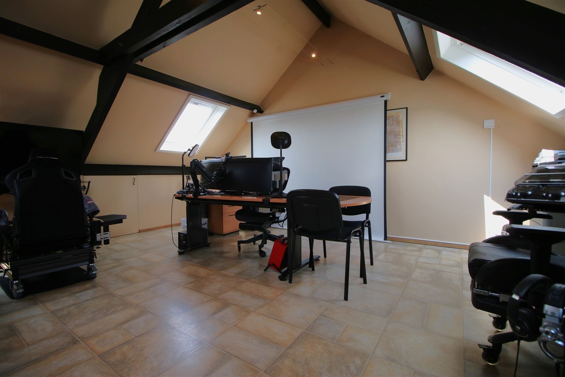 Woning met 3 slpk en tuin foto 21
