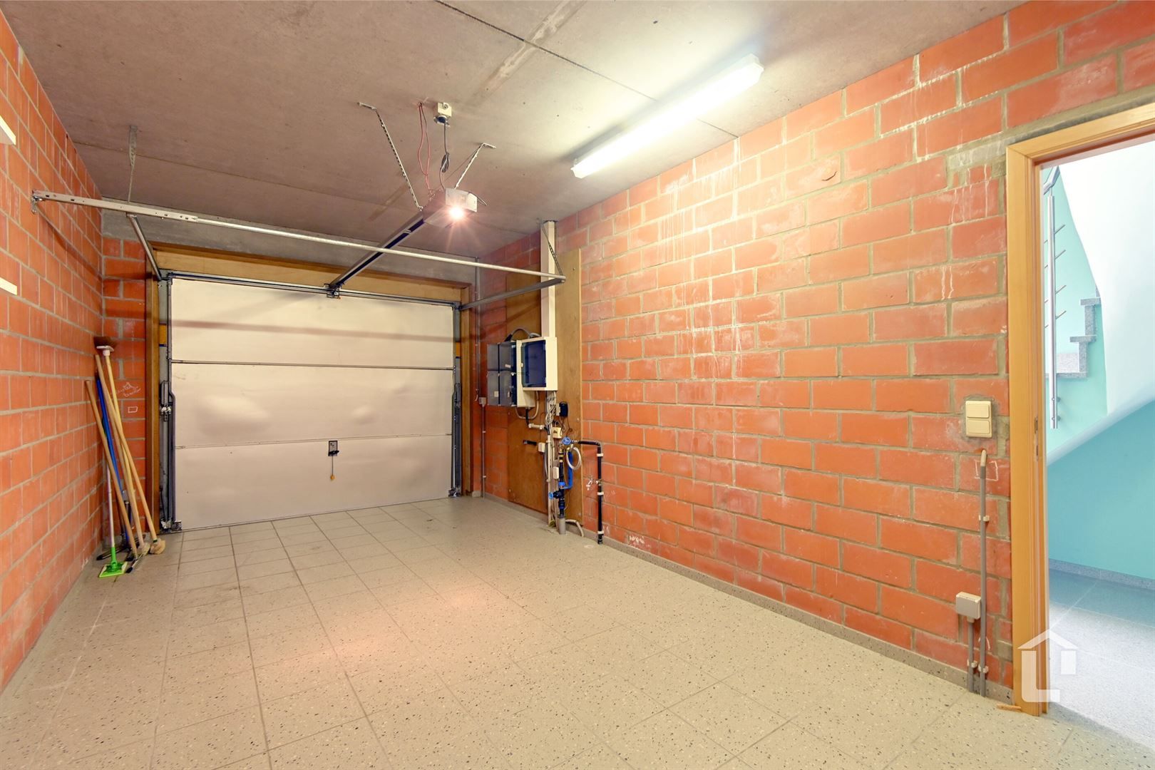 Investeringspand bestaand uit 2 ruime instapklare appartementen foto 5