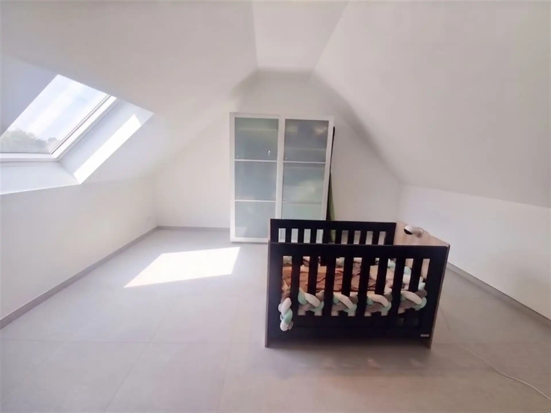 Gelijkvloers duplex appartement 132m², 2 slpk, terras + tuin 100m², garagebox foto 6