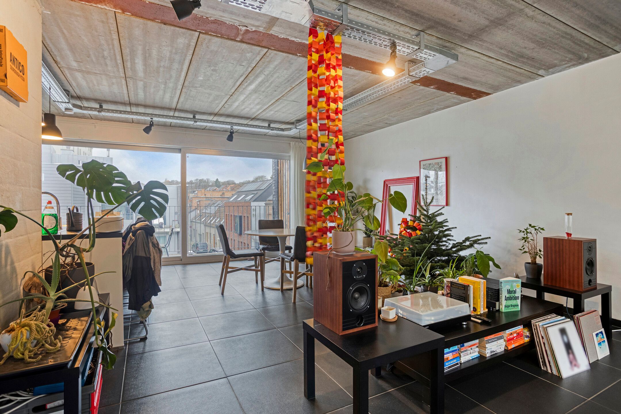 Ruime, energiezuinige penthouse met 3 slaapkamers en terras foto 3