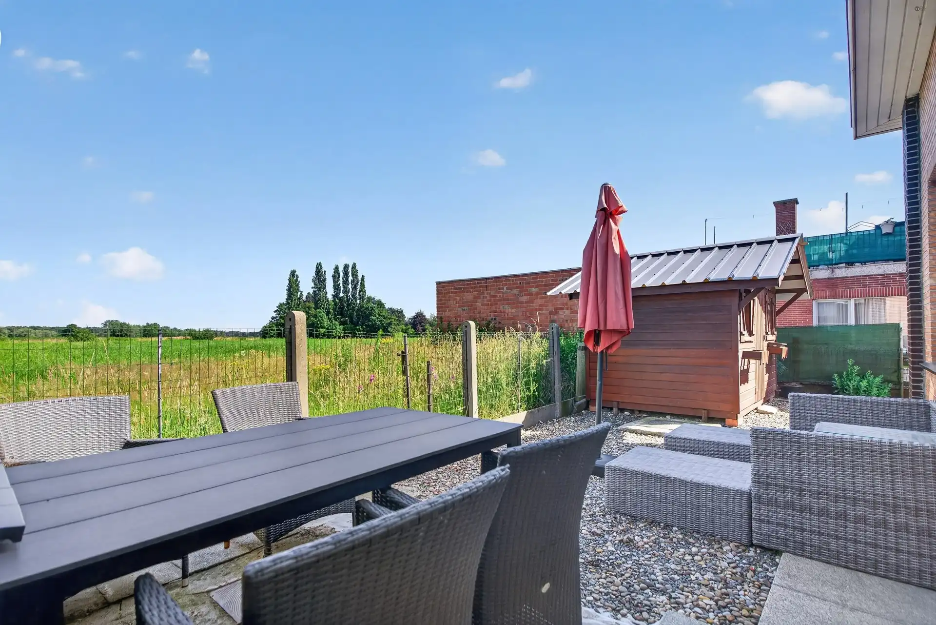 Gerenoveerde bungalow met top uitzicht foto 18
