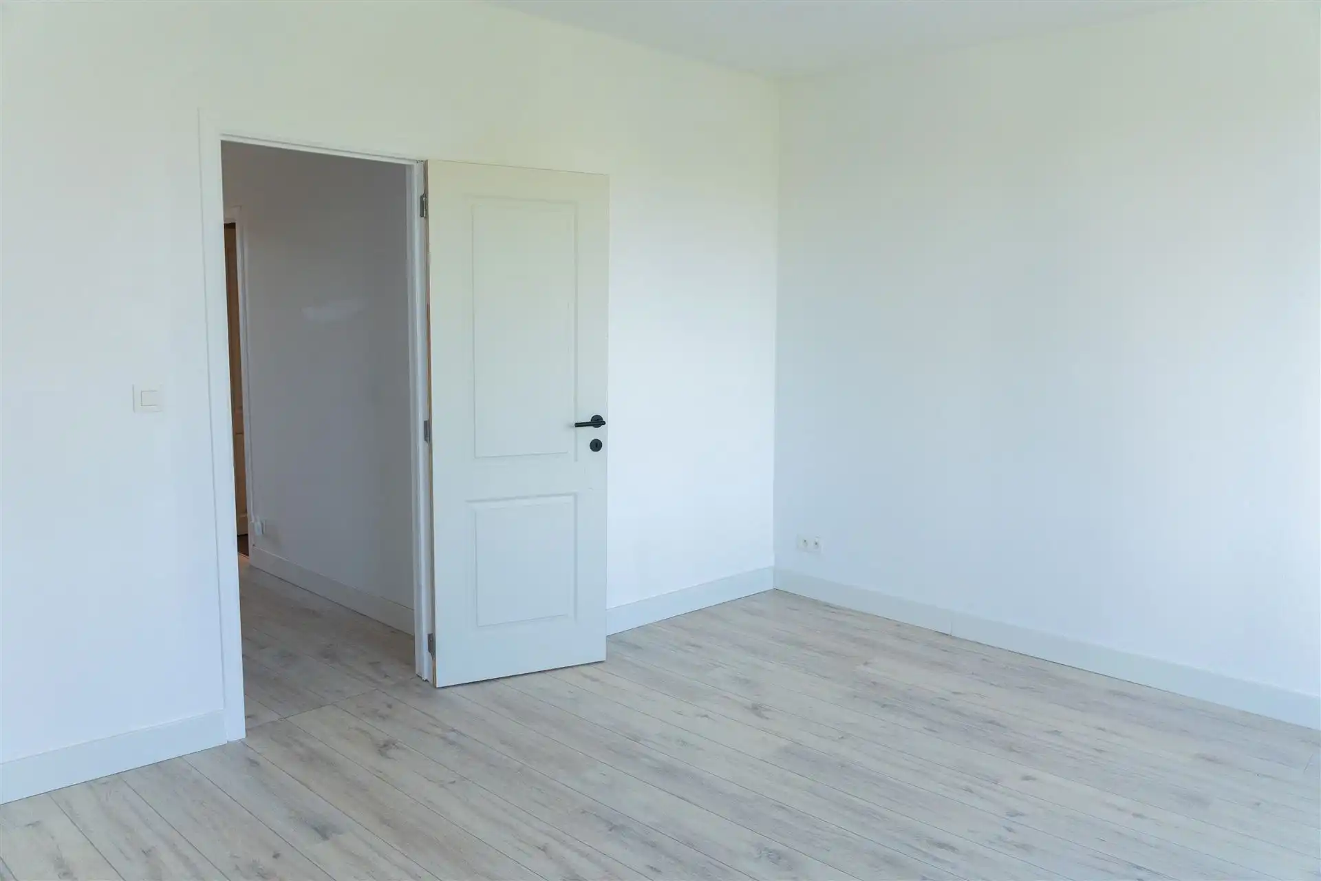 Ruime instapklare woning met garage en EPC B  foto 17