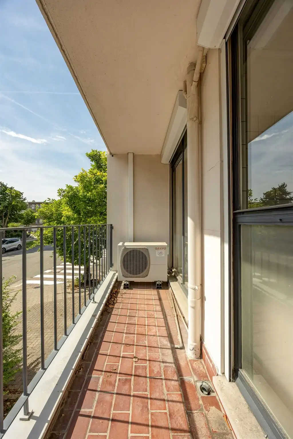 Gigantisch te renoveren appartement met 4 slpk foto 6