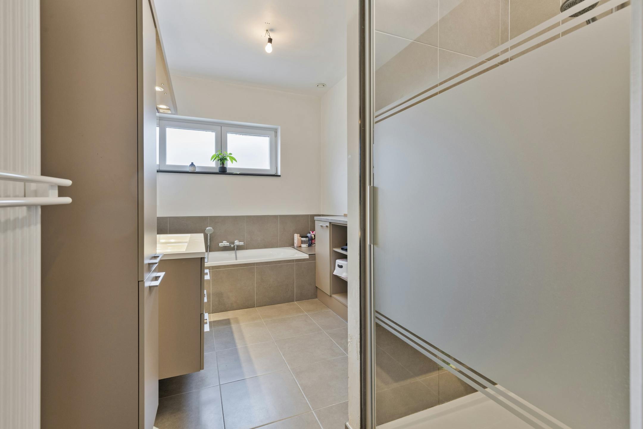 Gelijkvloers recent appartement te koop nabij centrum Wervik foto 9