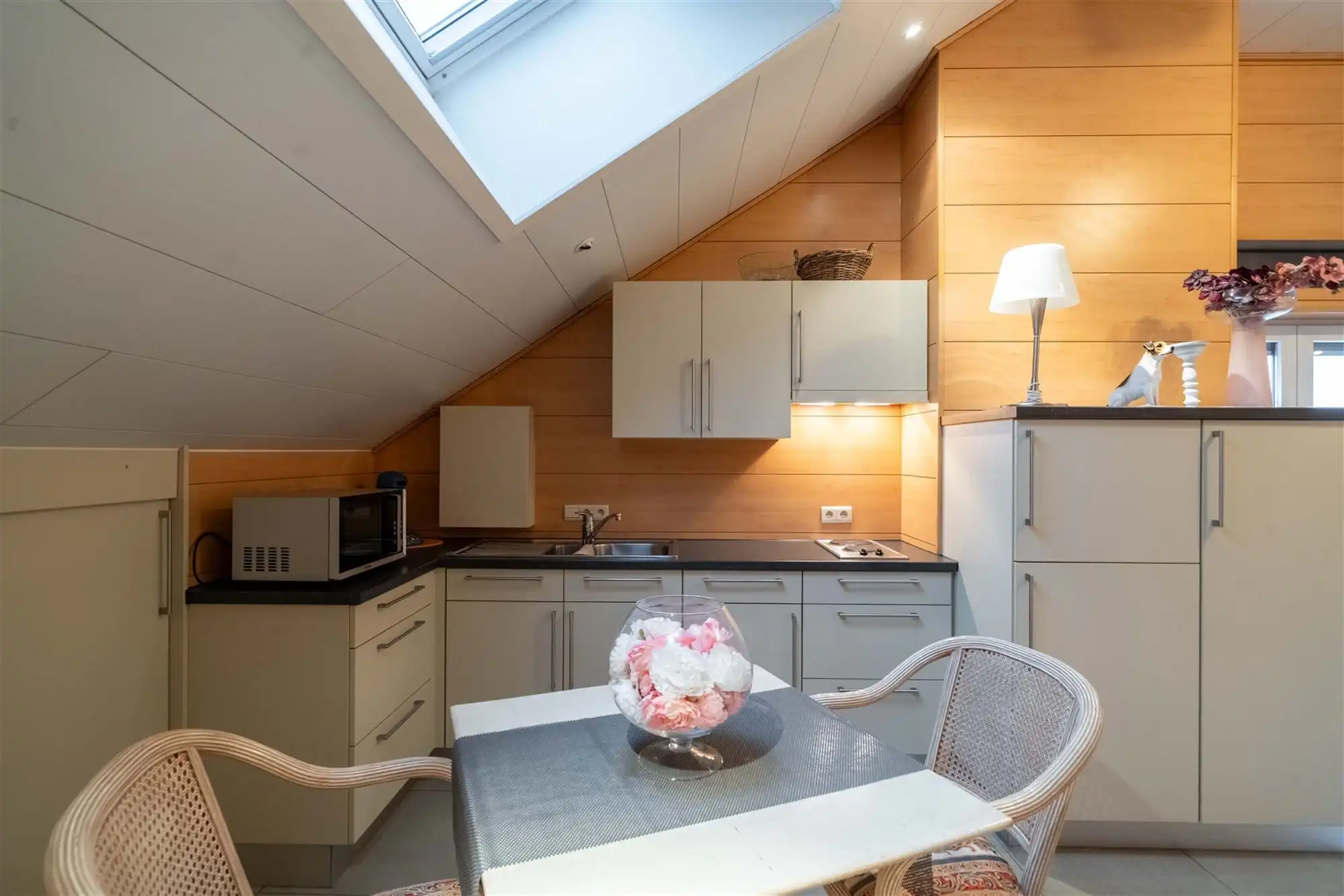 Prachtig handelspand met zaal en ruim appartement te koop! foto 41