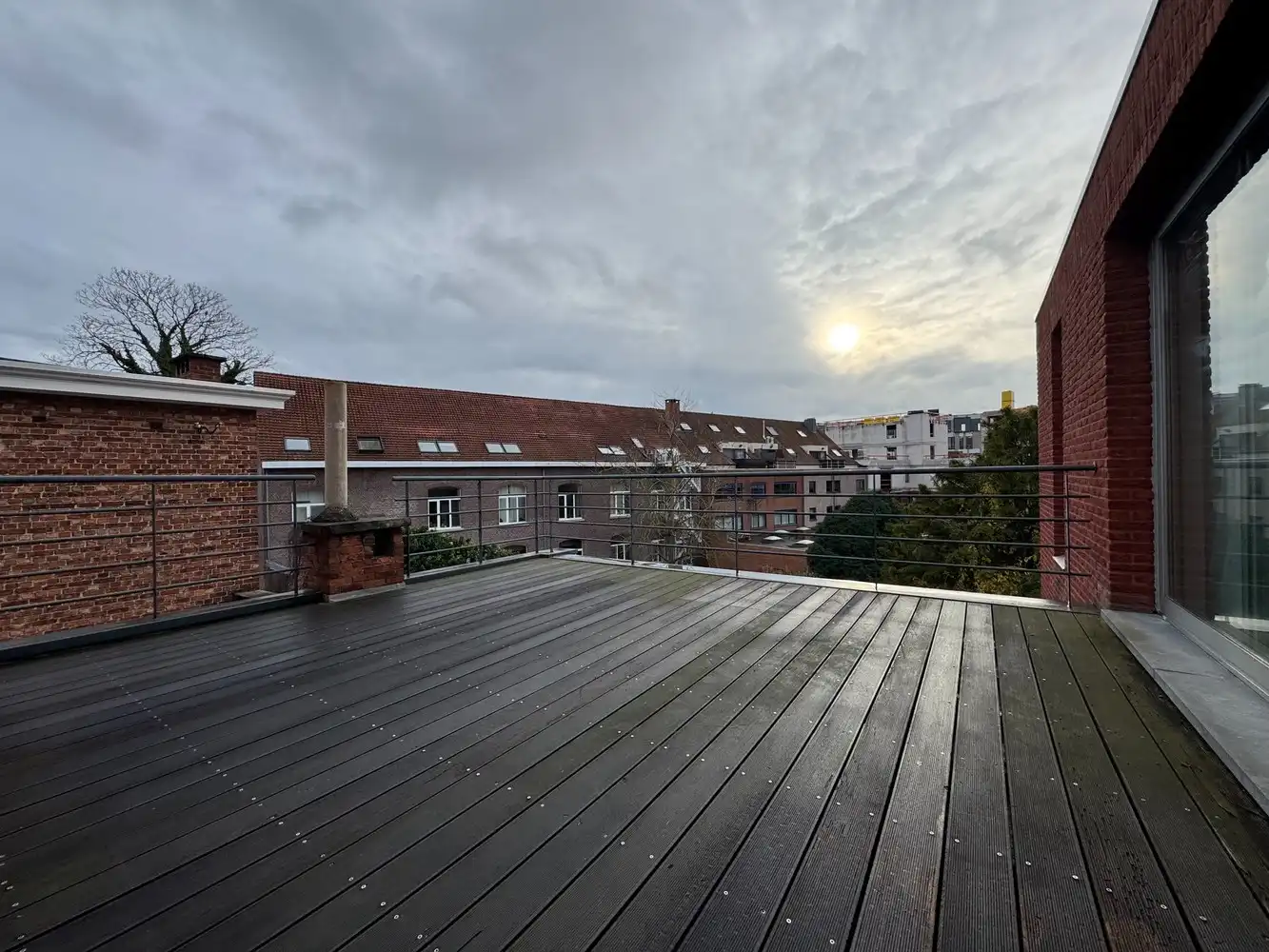 Exclusief ruim penthouse/loft in hartje Hasselt foto 6