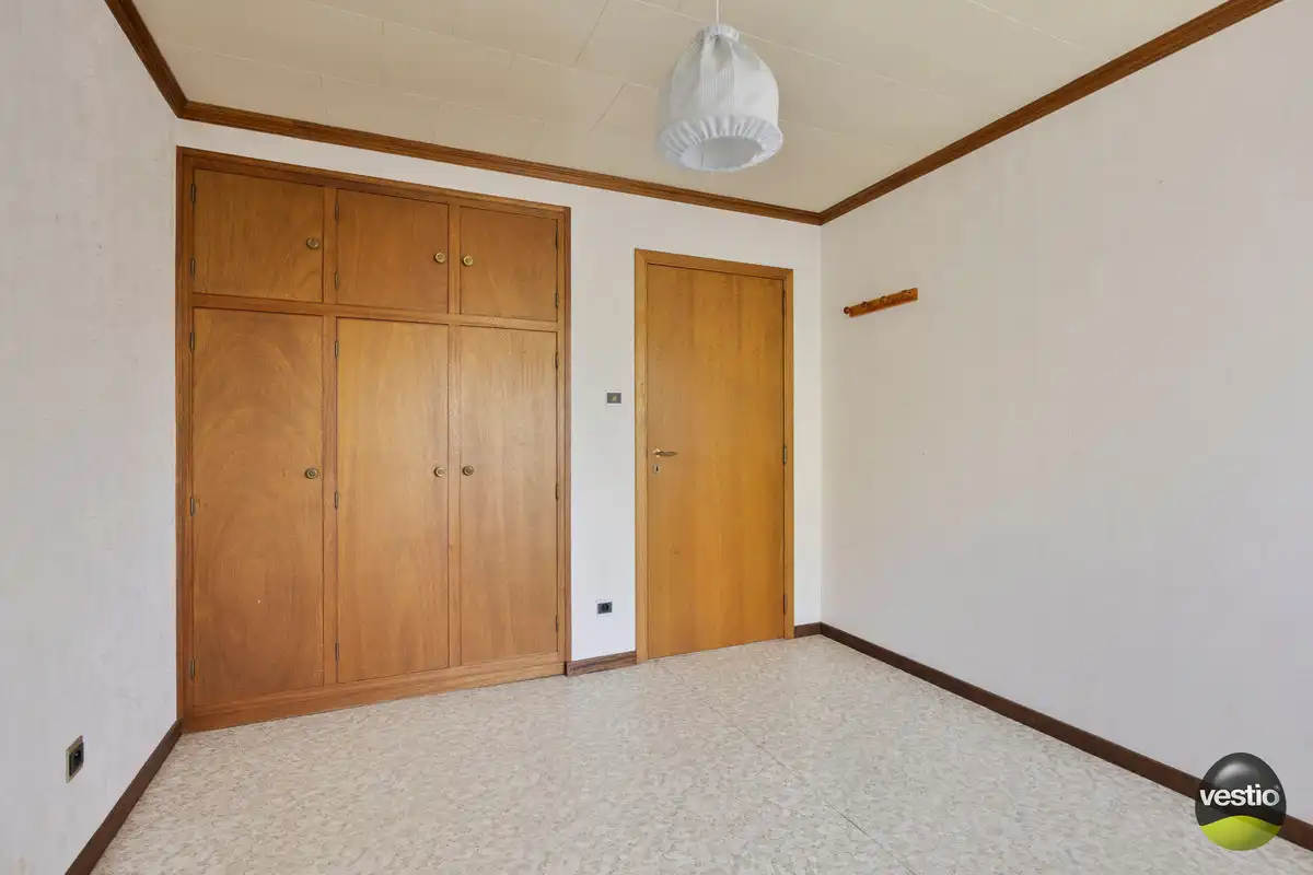 RUSTIG GELEGEN TIJDLOZE WONING MET 4 SLK EN RUIME TUIN. foto 24