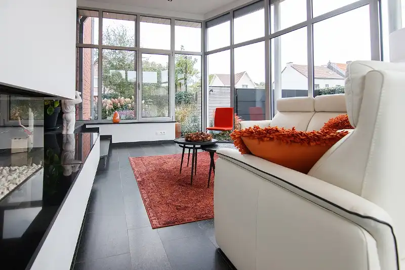 Knap afgewerkte, energiezuinige en ruime woning met vier slaapkamers, guesthouse/praktijkruimte op een centrale (maar toch bosrijke!) locatie te As foto 12