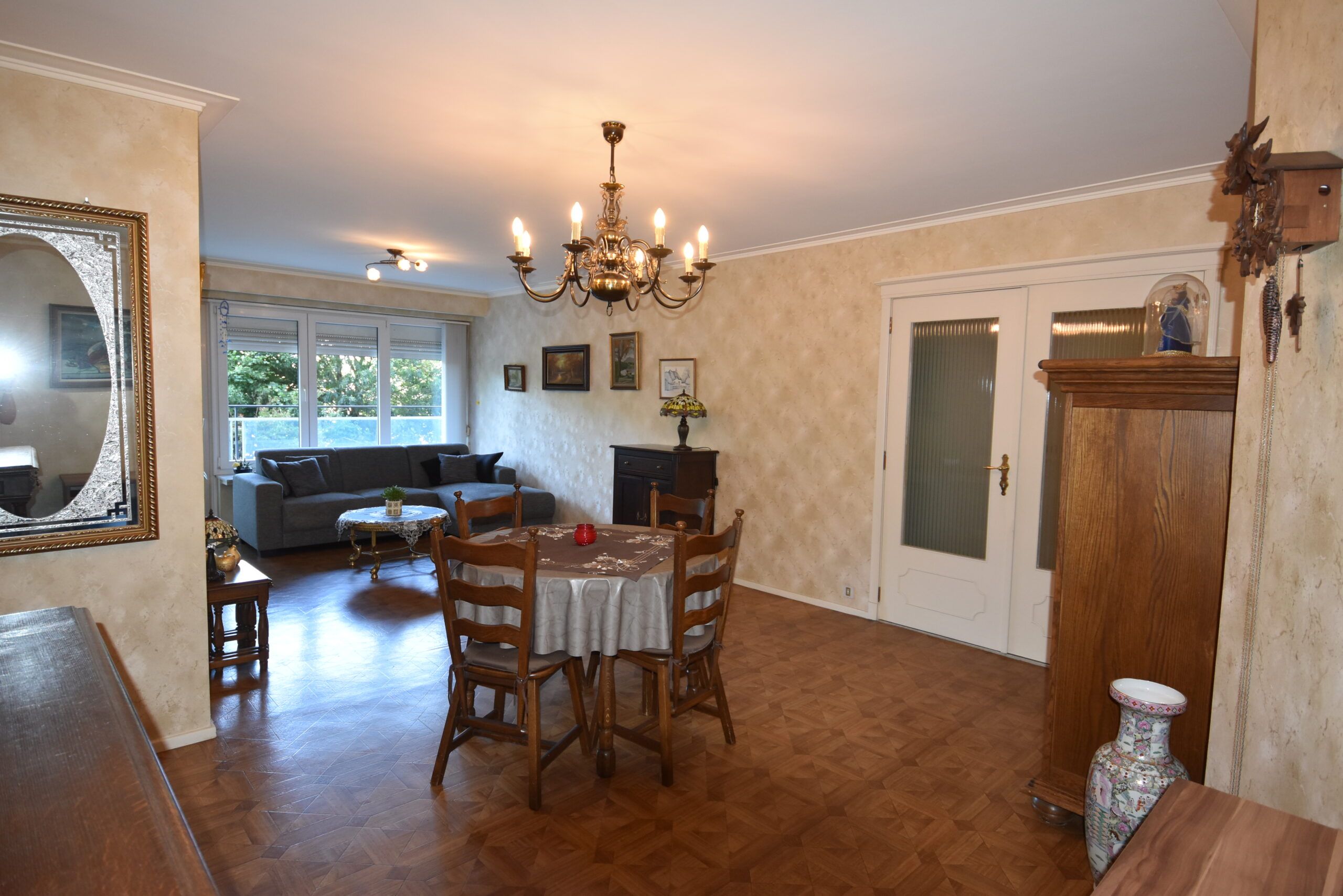 APPARTEMENT (2 SLPKS) IN SINT-NIKLAAS foto 3