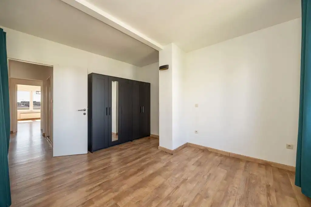 Instapklaar appartement met terras foto 8