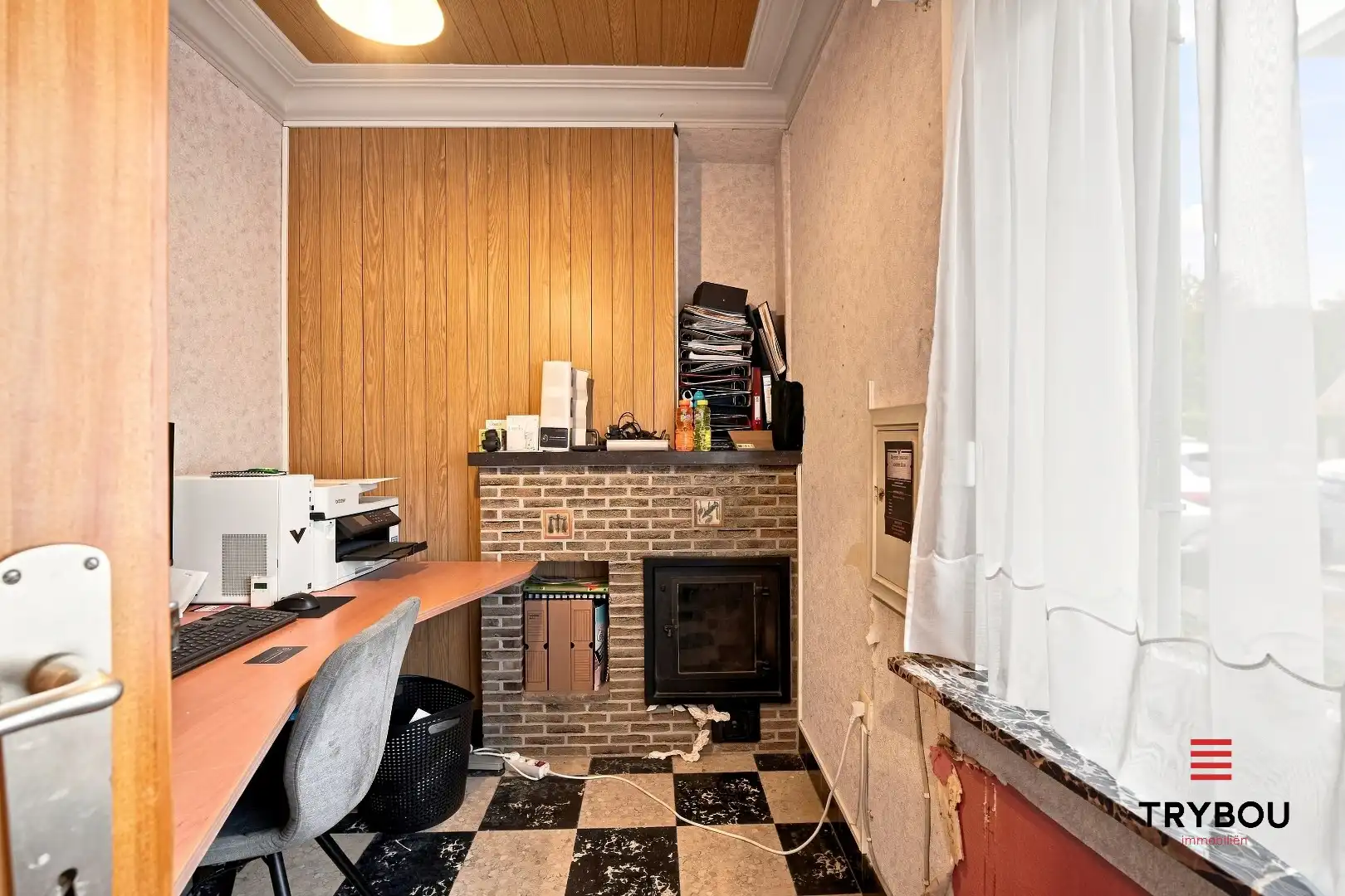 Uitstekende gelegen woning met loods en tuin!  foto 11