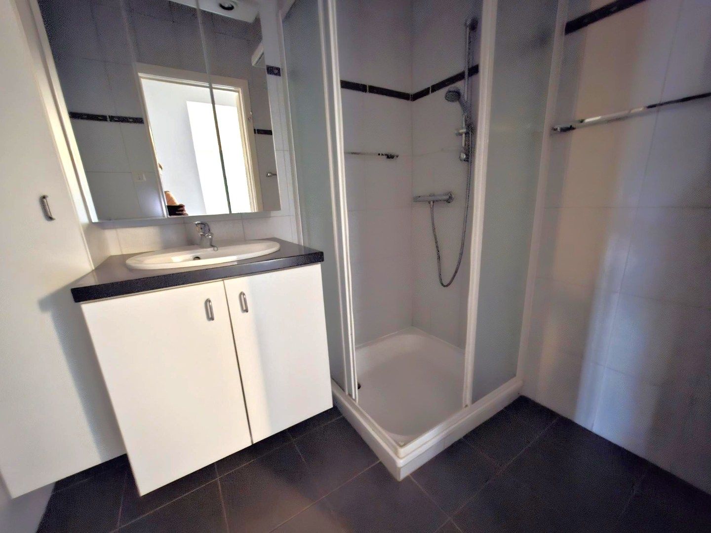 Ruim en lichtrijk appartement in Residentie Terlinde – Brugge foto 4