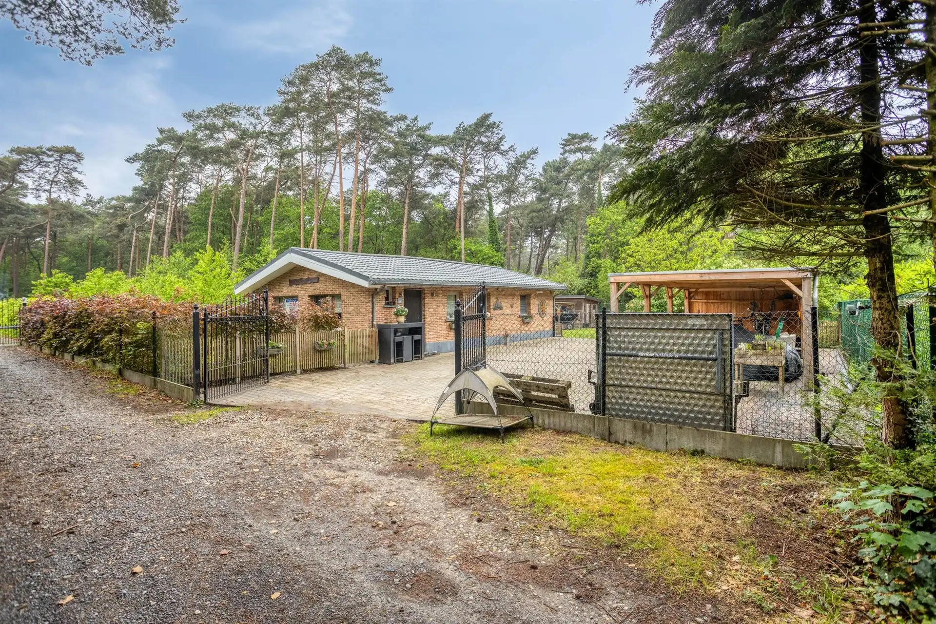 Verzorgde recreatiewoning op een rustige, bosrijke locatie! foto 19