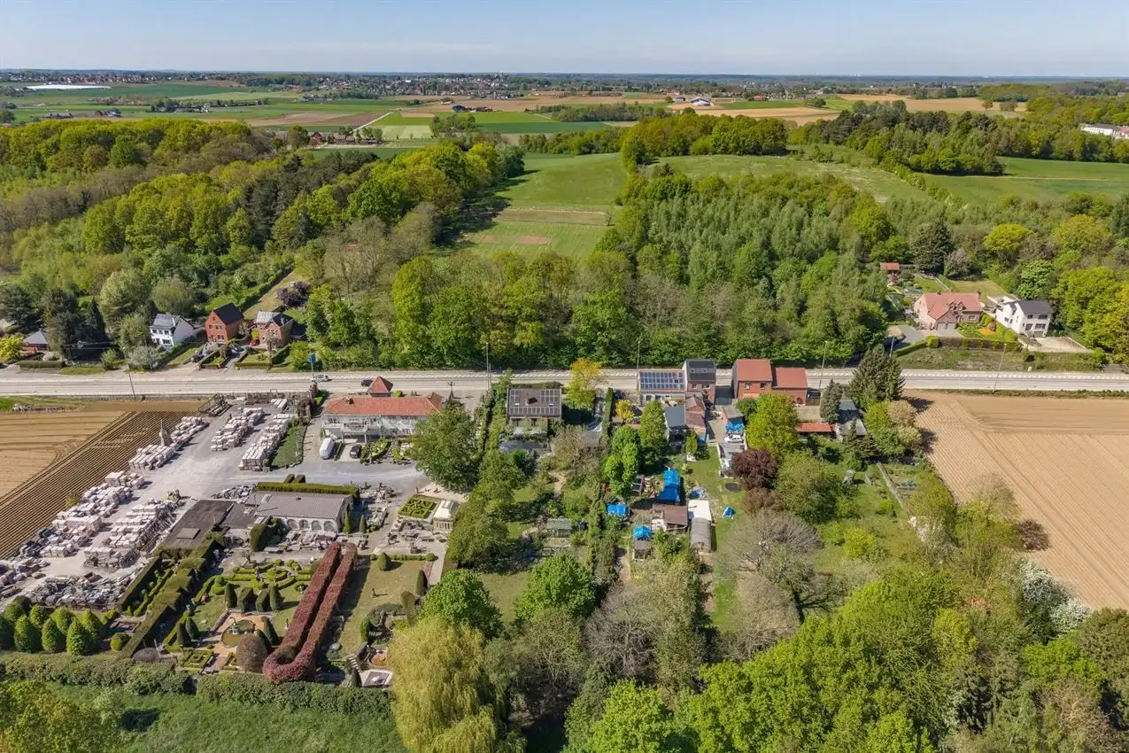 Moderne "Engelse charme, hedendaagse verfijning in oase van groen foto 36