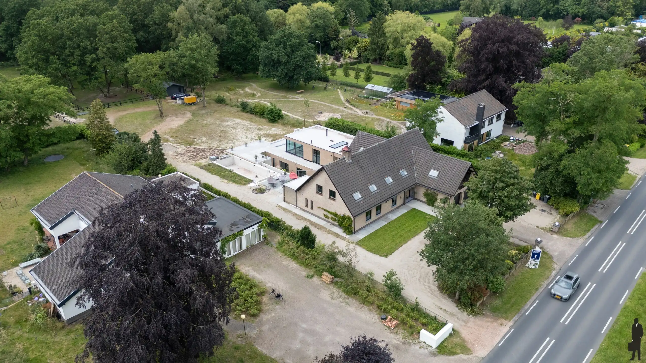 Exclusieve woning met meer dan 1.000 m² potentieel op een perceel van circa 5.800 m²! foto 47