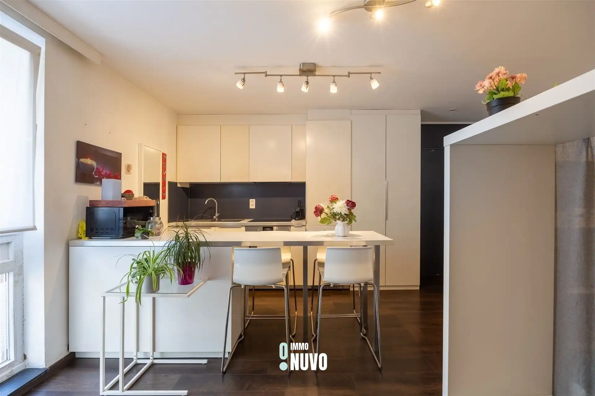 Hoofdfoto van de publicatie: Flat/studio