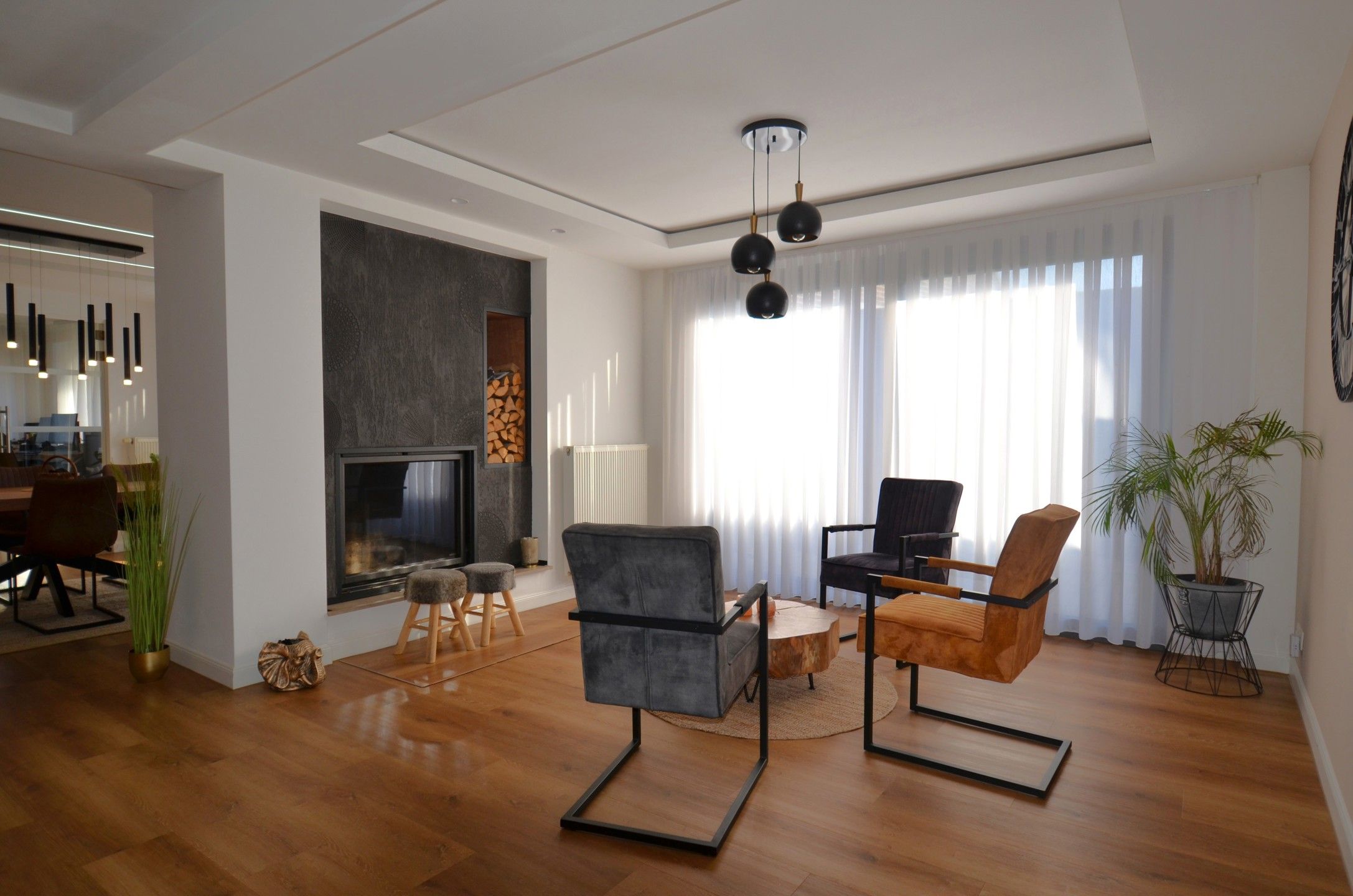 Prachtige woning opgedeeld in 2 eenheden foto 2