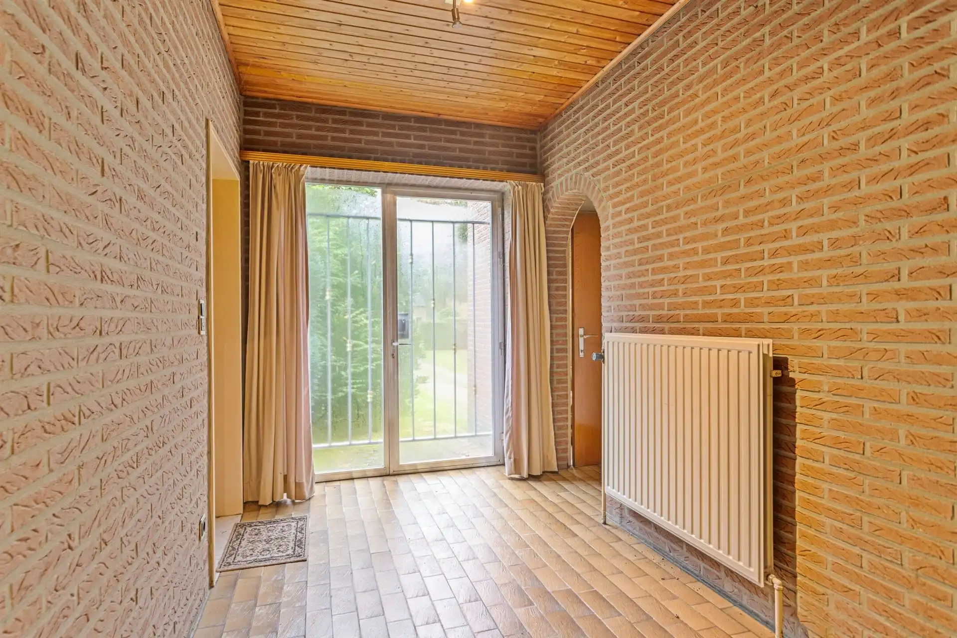 Te renoveren woning met 4 à 5 slaapkamers op 3.990 m²! foto 3
