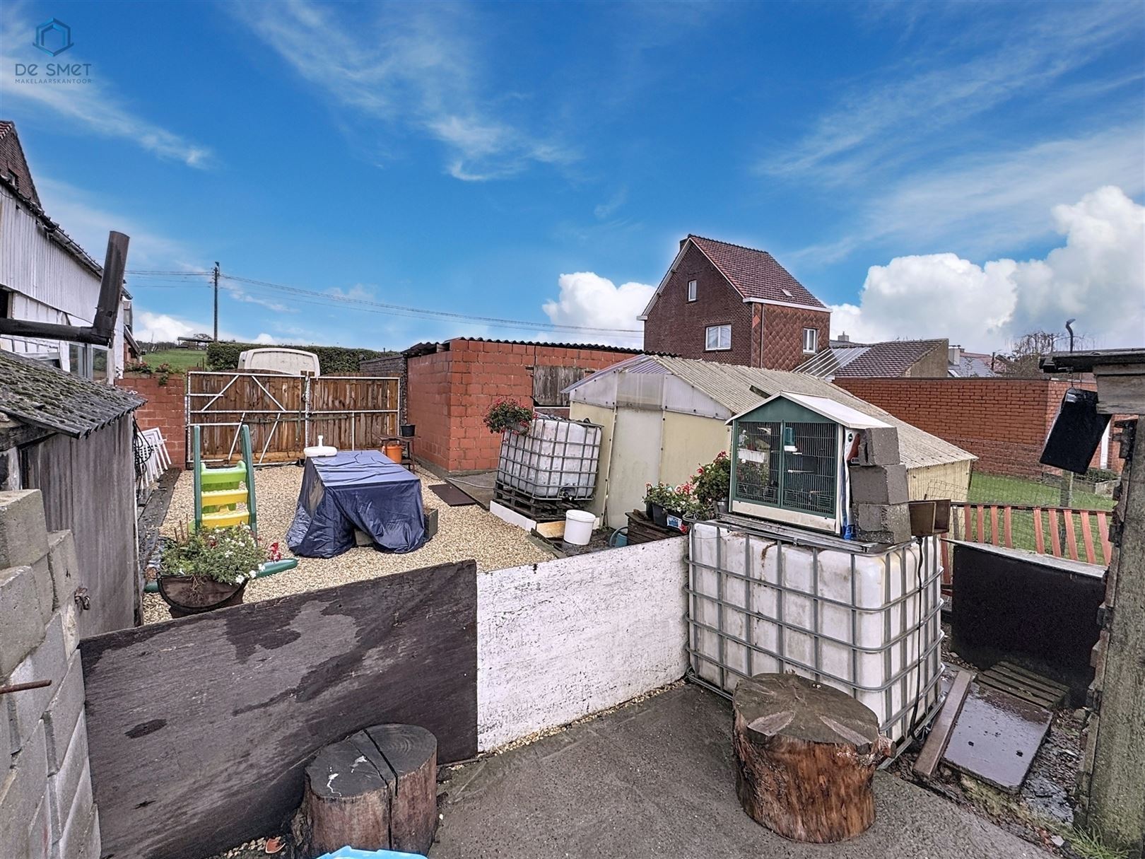 Rustige woning met handelsruimte/loods, 2 slaapkamers en dubbele garage in Beert foto 19