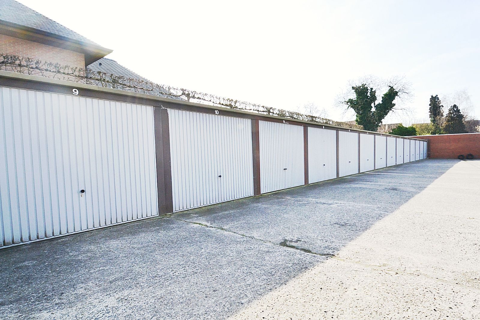 Garage te huur Mgr. Roelensstraat 7 - 8850 Ardooie