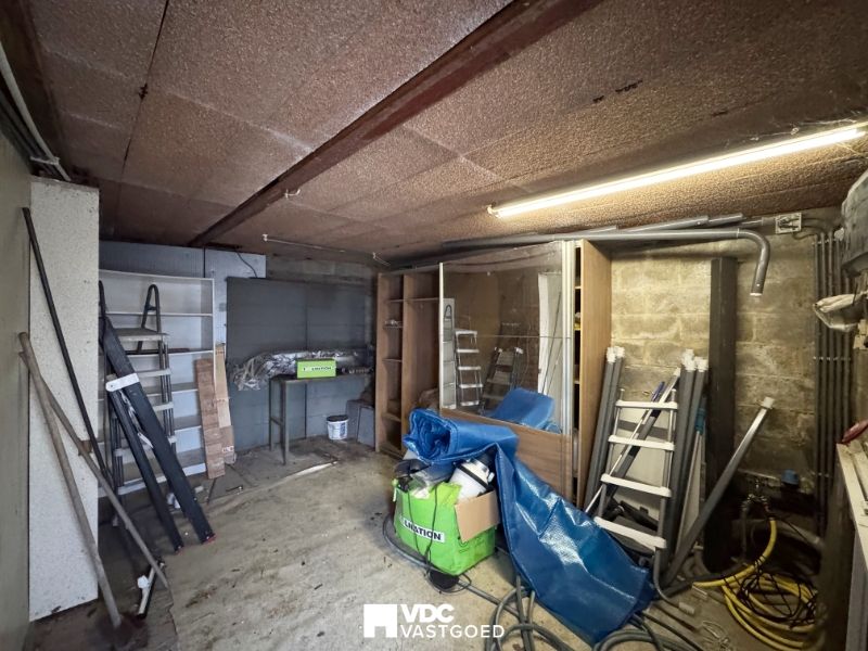 Halfopen bebouwing – gerenoveerd & bijgebouwd in 2020 – EPC B – 3 slpks – prachtige tuin – 183 m² woonopp. foto 23