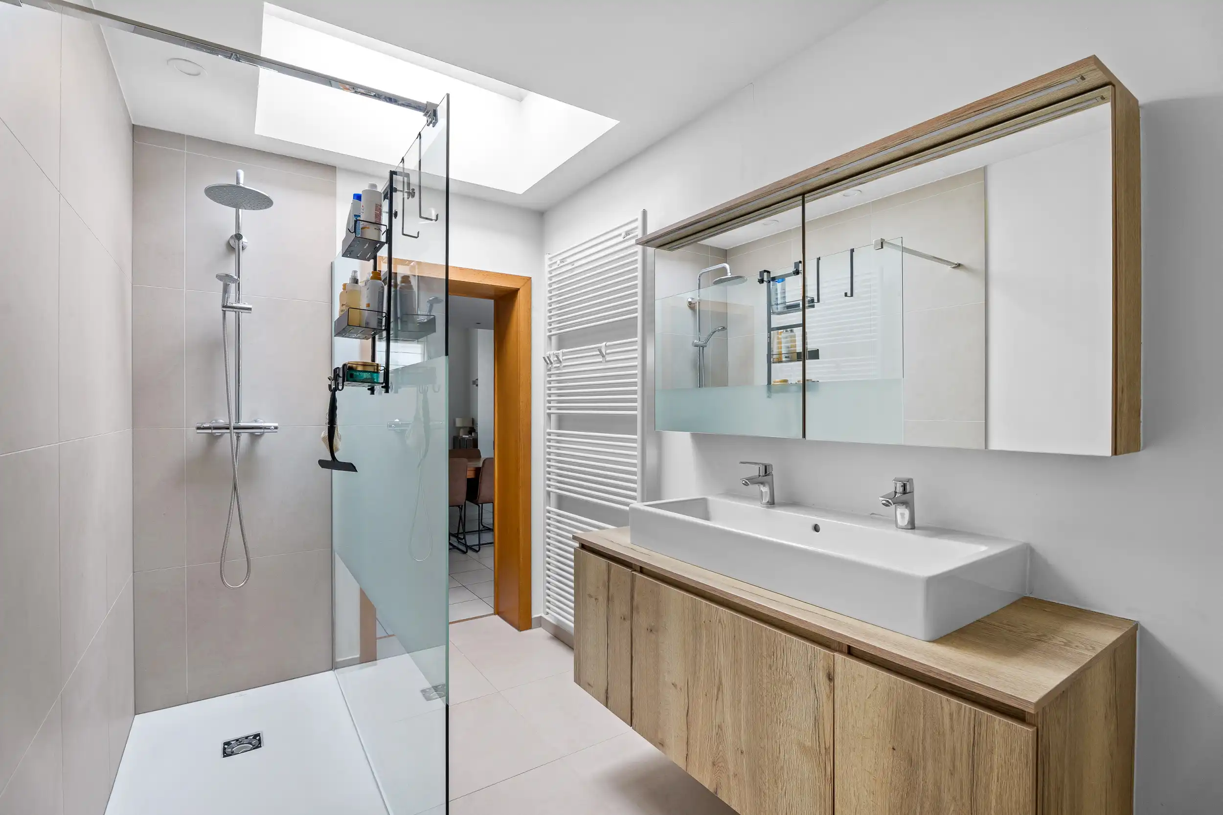 Instapklare starterswoning vlakbij centrum Kortrijk foto 6