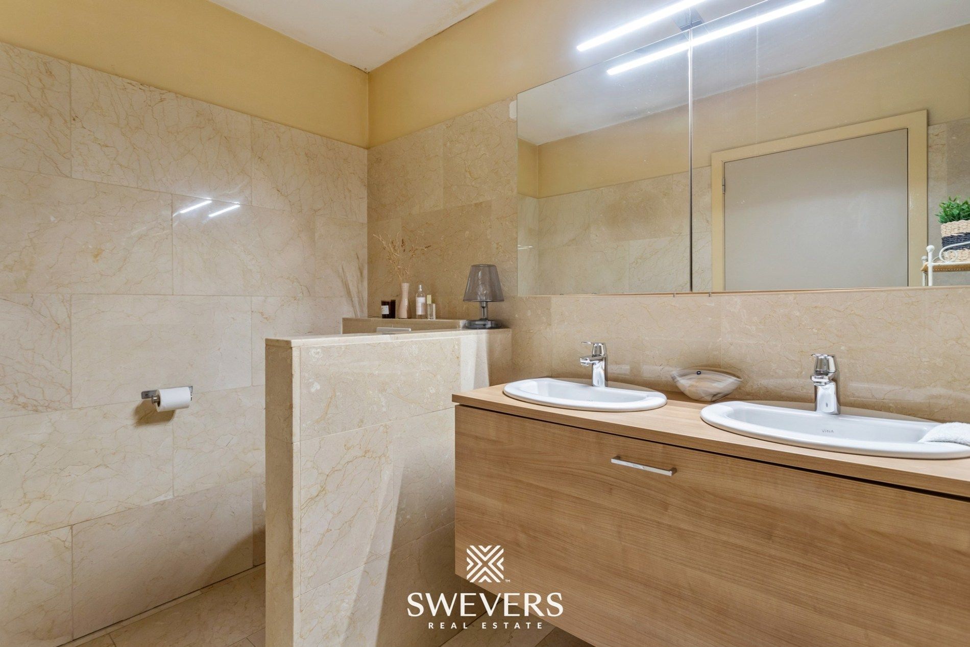 Instapklaar appartement van 136 m² met twee slaapkamers vlakbij het centrum van Bilzen   foto 18