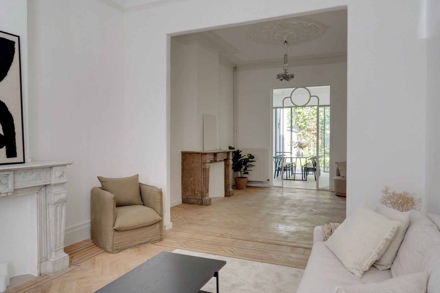 Karaktervol herenhuis met 6 slaapkamers, stadstuin en hoogwaardige afwerking foto 4