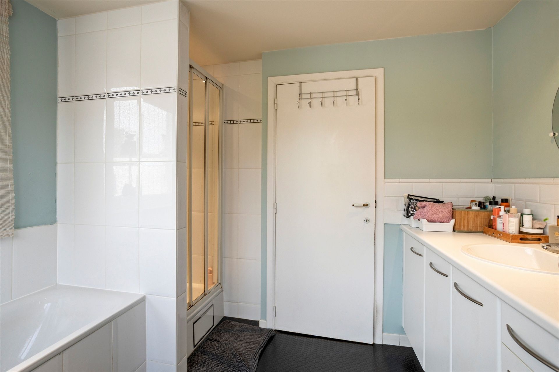 Instapklare rijwoning met stadskoer in hartje Merchtem foto 17