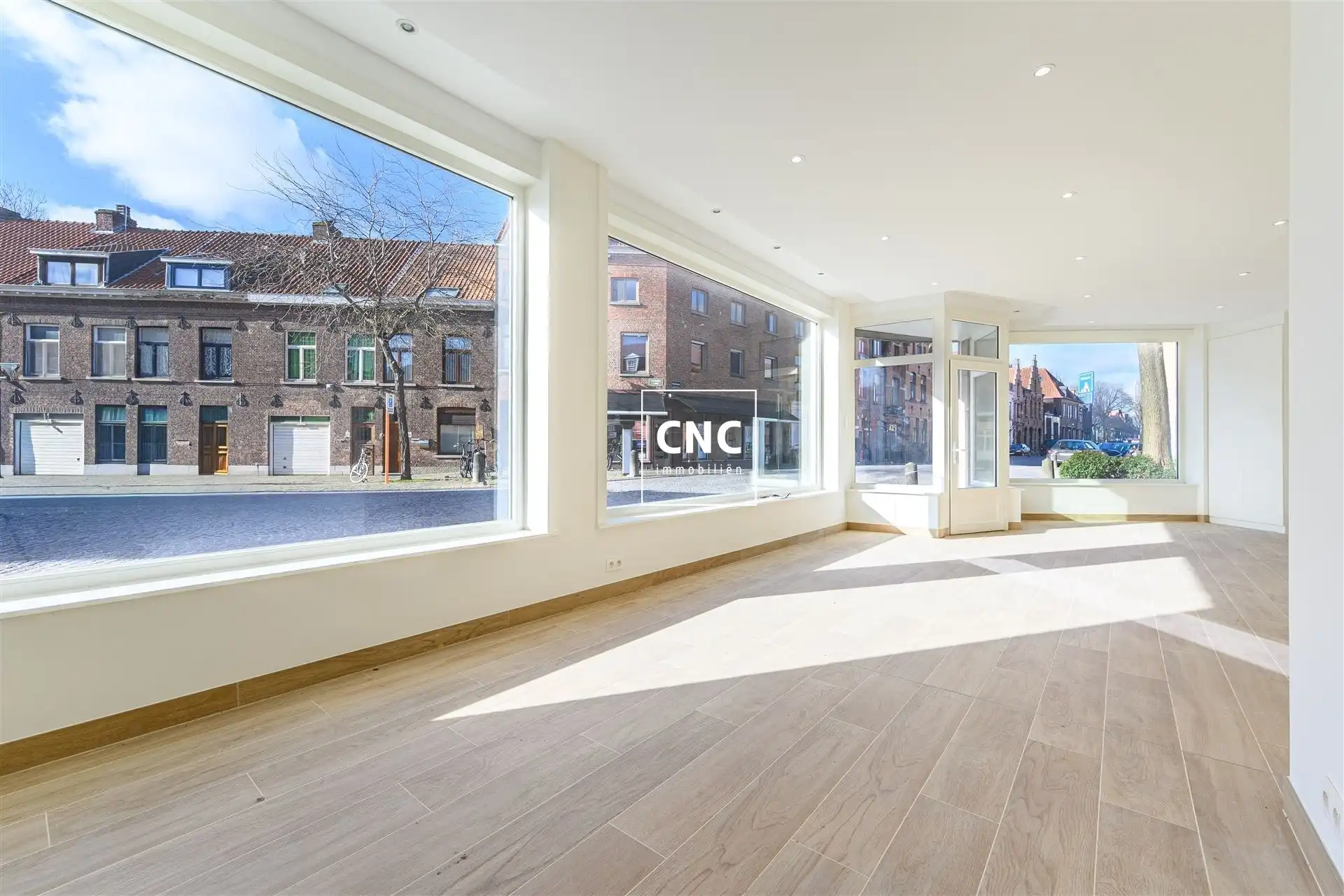 Handelspand met woonst op toplocatie in centrum van Brugge foto 2