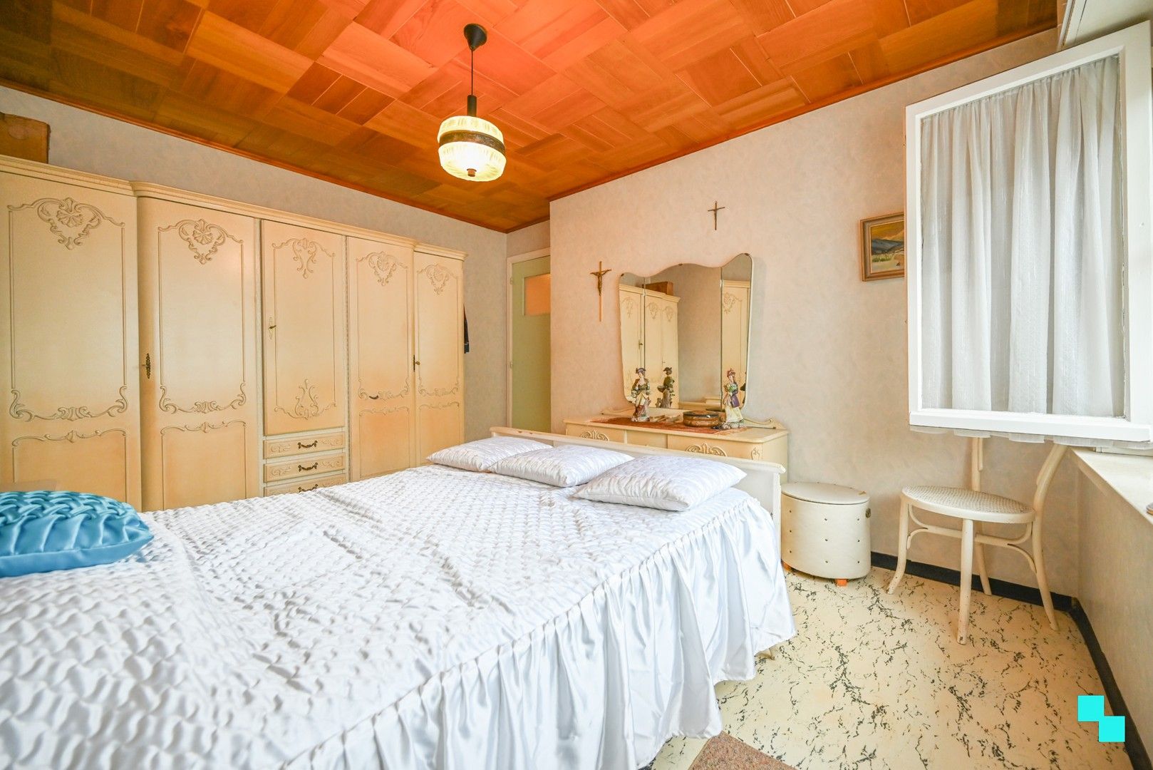 Halfopen bebouwing in rustige woonwijk te Ledegem foto 24